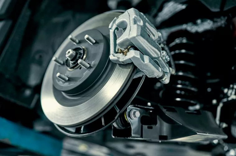 Est-il nécessaire d'écumer les disques de frein lors du changement des plaquettes ?, Tillières-sur-Avre, Garage Auto 27